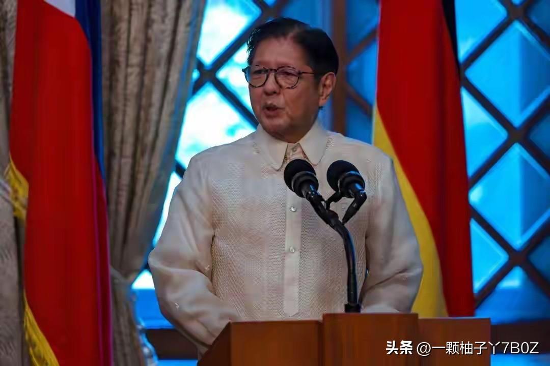 菲律宾政坛内斗愈演愈烈，众议院把弹劾副总统萨拉的案子移交参议院后，审理人员人选吵