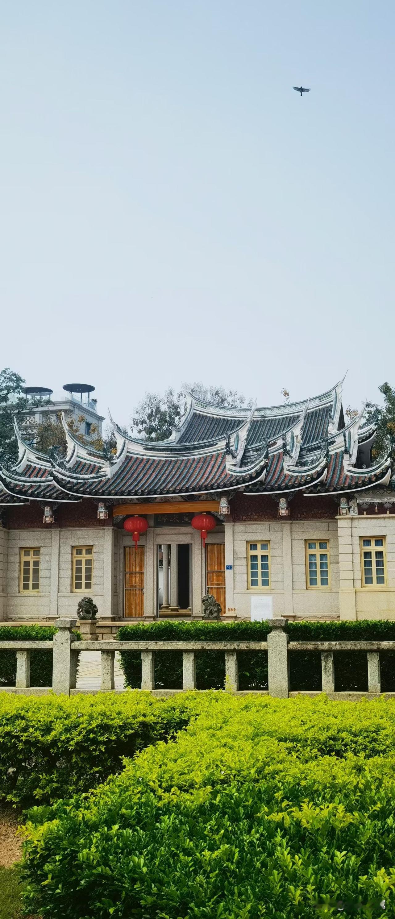 【小对联】
上：……？
下：扩容。