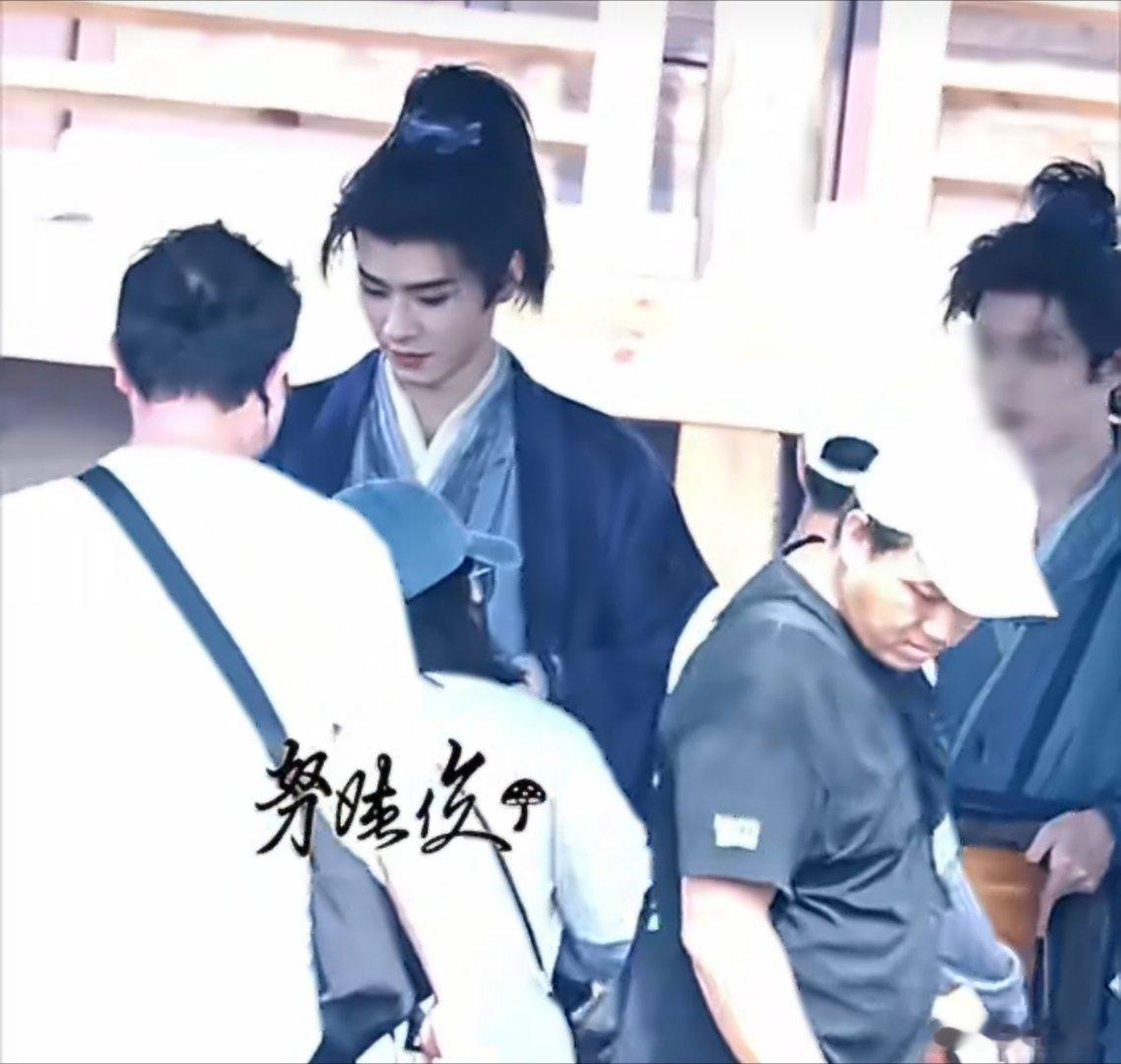 这个小菌菌怎么回事啊怎么过完六一儿童节重返17岁了龚俊龚俊陆小凤龚俊凤舞九天
