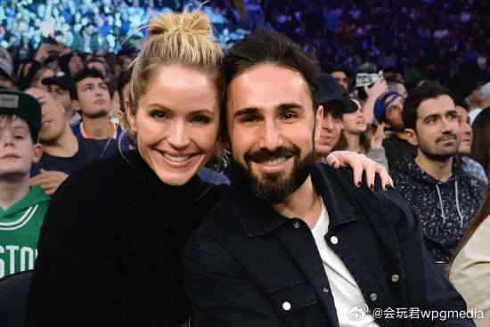 美国女星吐槽婚后难和丈夫过夫妻生活：孩子总敲门美国节目《The View》主持人