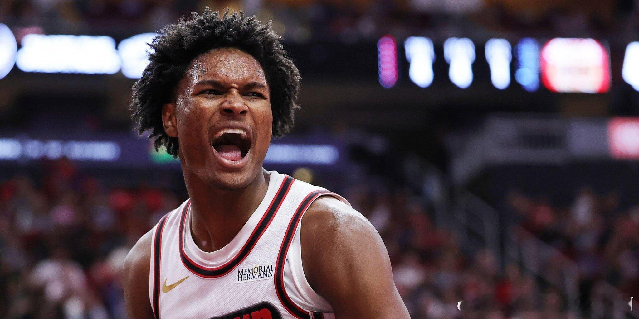 NBA[超话]  ESPN 最新文章认为阿门·汤普森是本赛季进步最快球员奖的热门