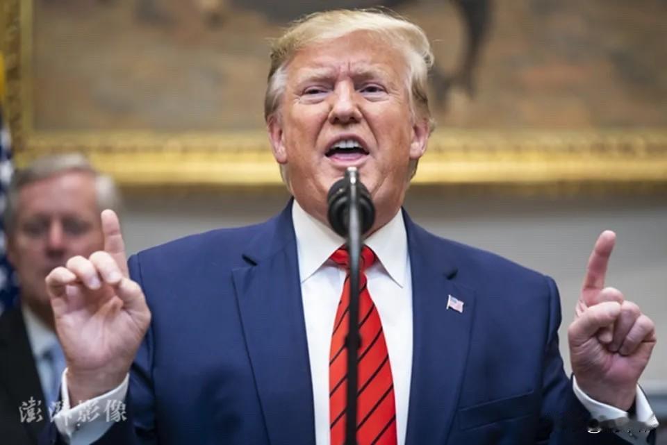 刚刚！特朗普表示：“从军事上来说，我们远远领先于中国。除了舰船之外，我们在所有军