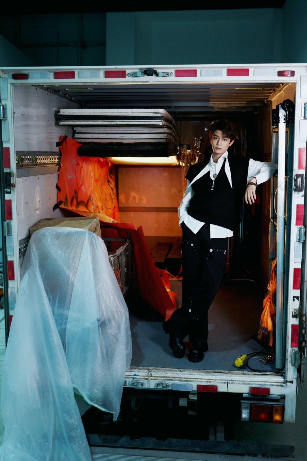 丁禹兮出发参加星光大赏丁禹兮腾讯星光大赏 丁禹兮剧抛式演技再获肯定✅最新角色《山