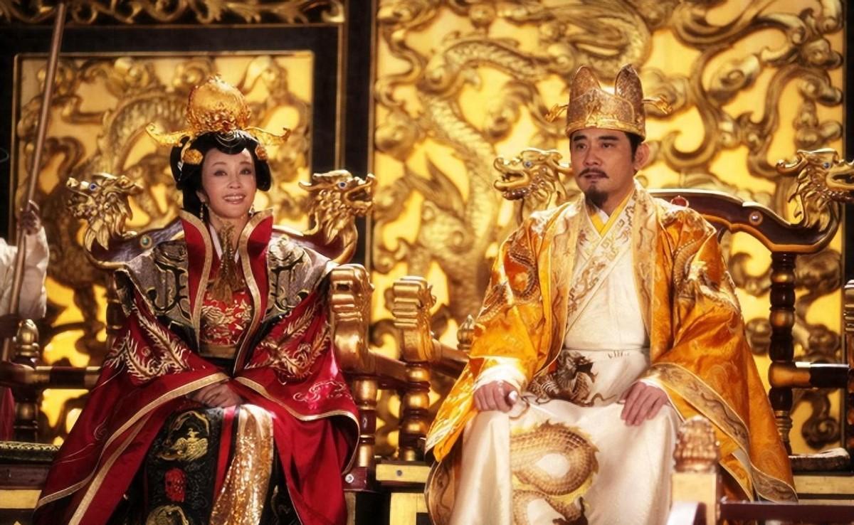 武则天巧妙牺牲四位工具人，成功避免武氏家族遭清洗，这种高明手段令人佩服！
697