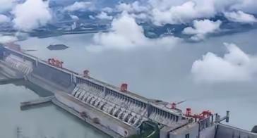 日本网友表示：如果中日战争爆发，日本第一个炸的不是中国的重要城市，而是第一个炸中