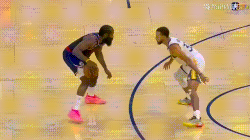 库里19+2+8：我第3节稍微发发力就赢了！
首节7分一度领先10多分，哈登发力