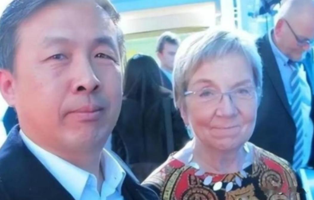 现实狠狠打脸！当年鼓吹立刻向美国低头投降的言论，如今回看荒唐至极
 
很多网友重