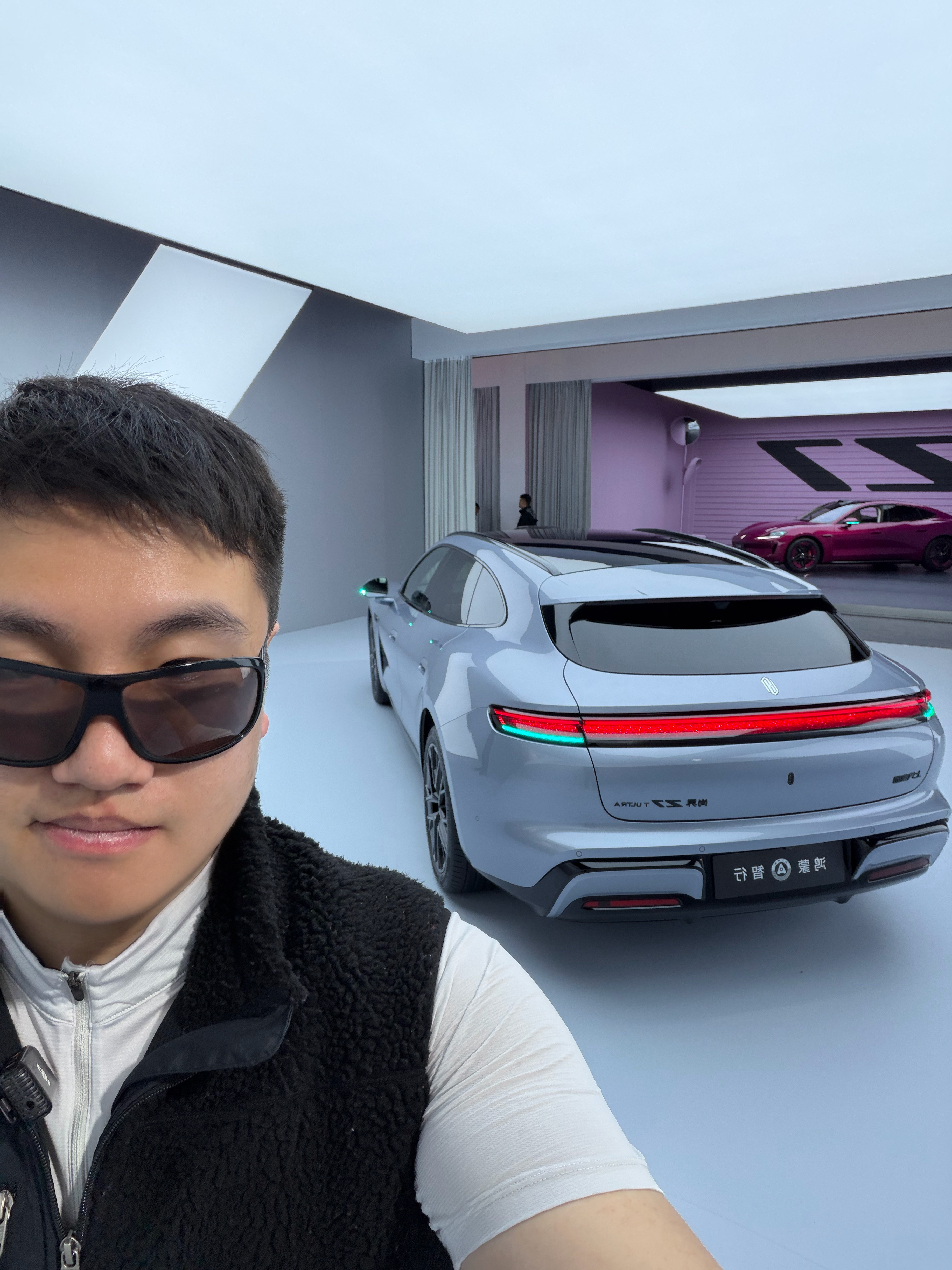 喜报：尚界Z7T终于发运了不知道超凡粉实车好不好看。其实当初想买这个银色的 