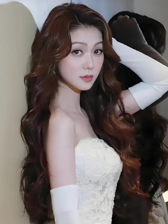 她好美，也很有毅力