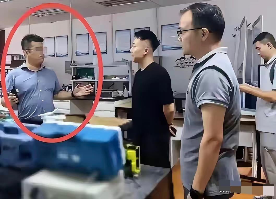 越看越气愤！川大王竹卿被学生实名举报的言论，每一句都在触碰民族底线！

身为大学