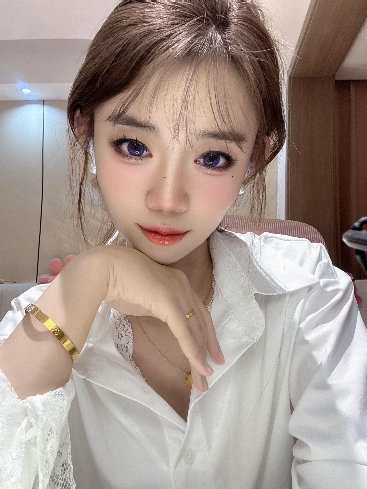 爱你是孤单的心事