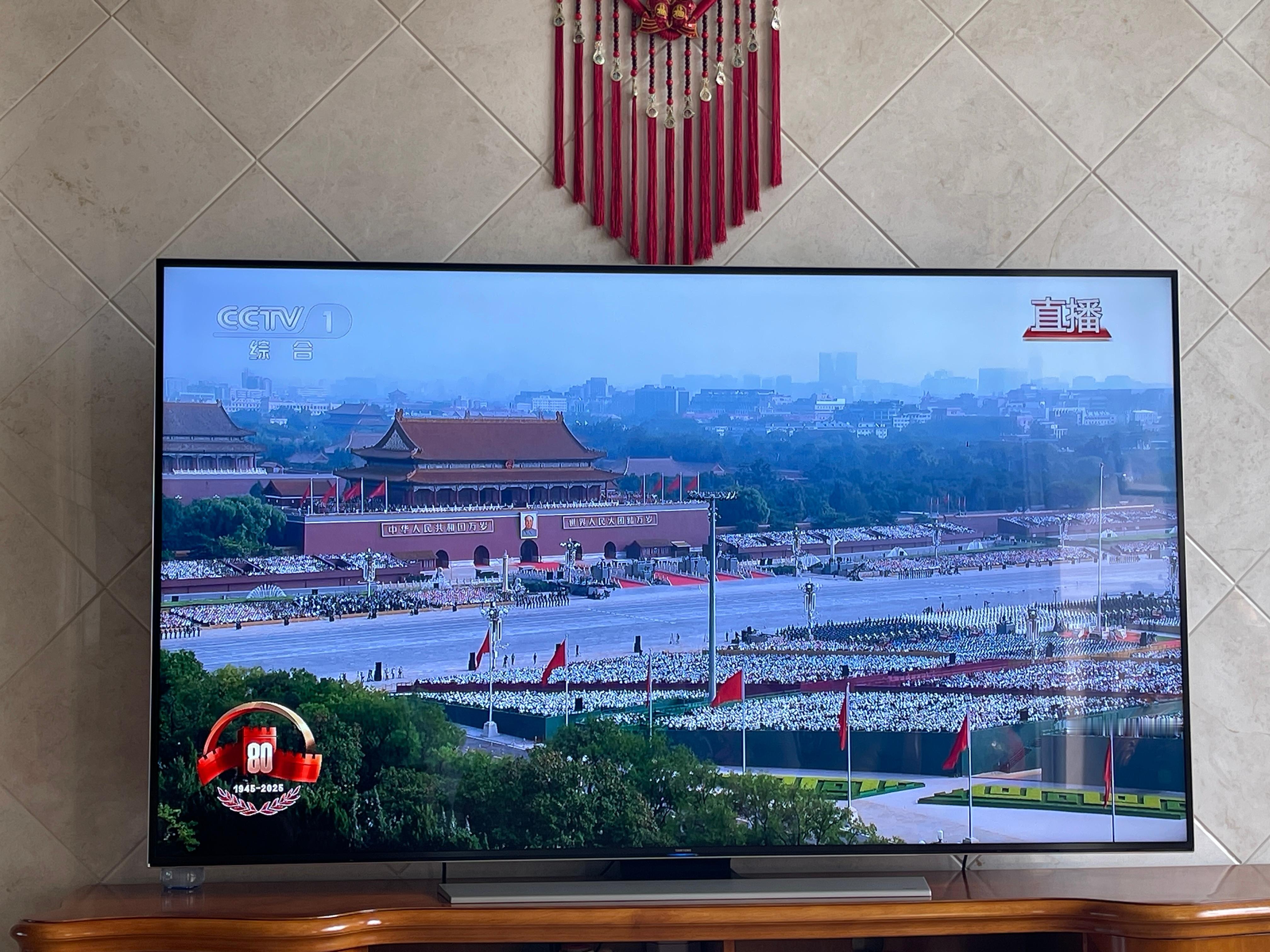 庄严 震撼 ​​​