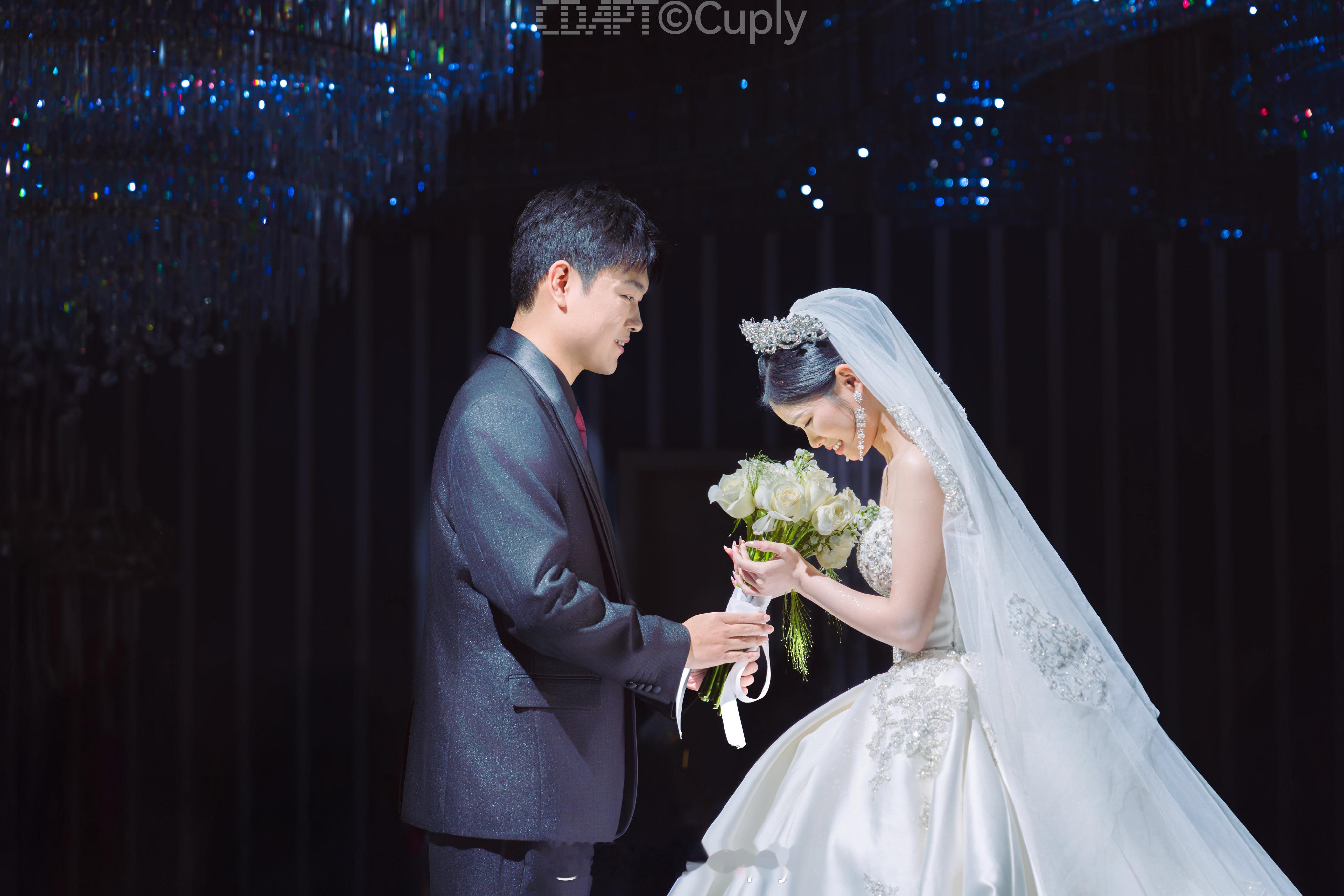 祝刘老板和王老板娘结婚快乐小杯photography