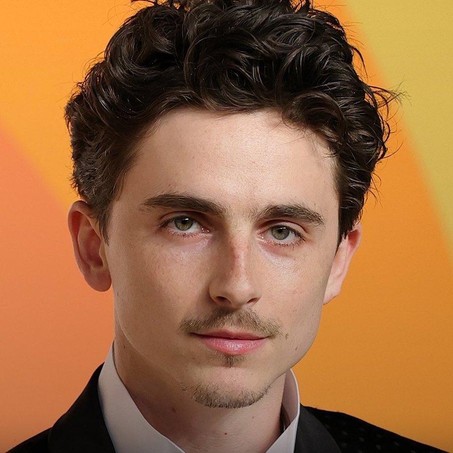 请了国际巨星，最后卖了 300 万