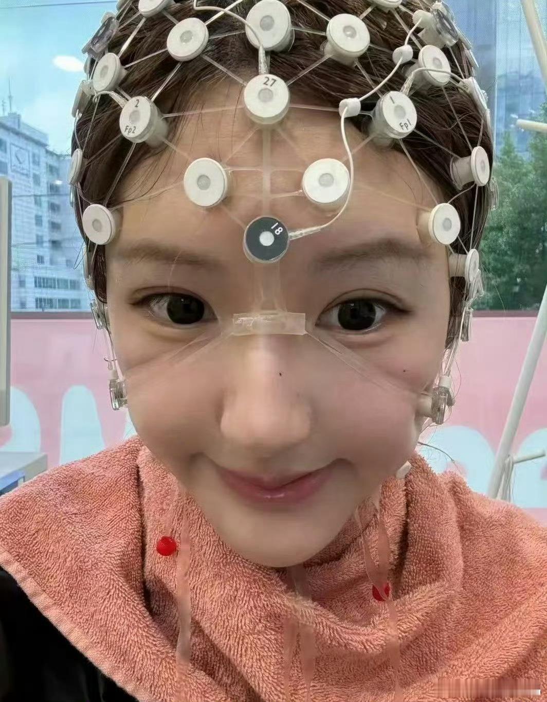 她这是咋了，大早上刷给我吓一跳 
