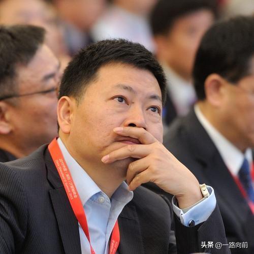 颠覆认知！余承东在华为内网口碑，和外界印象完全不一样，外界看余承东，大多贴着眼大