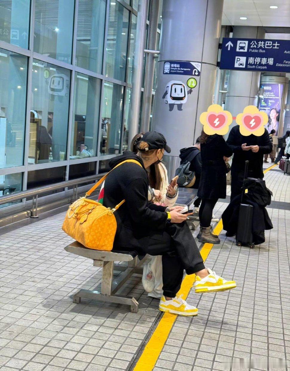 果然被说中了嘛！！！黄子韬徐艺洋到澳门了，明天包去王鹤棣演唱会的啊黄子韬徐艺洋到