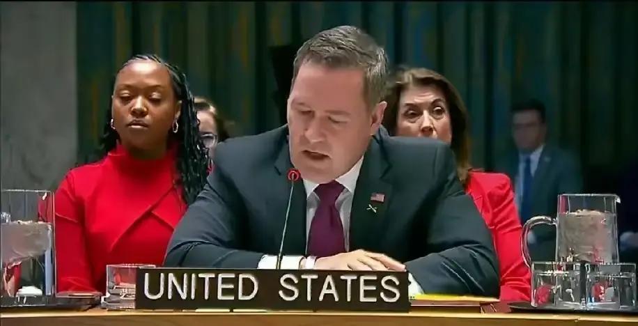 美国又把“势力范围”挂在嘴边了。
 
近期，美国驻联合国代表沃尔兹在会上公开说，