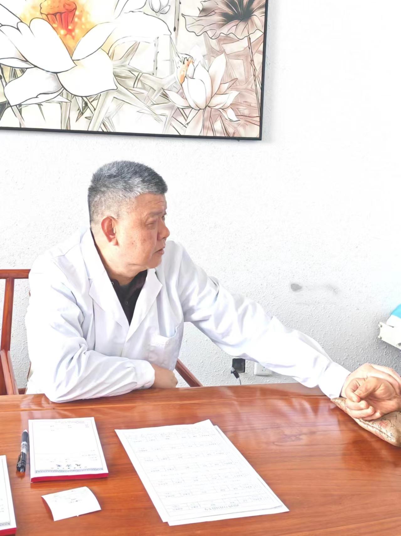精神分裂，其实很好治，根源不在大脑，五脏六腑皆藏神，一直治不好可能是治错了方向。