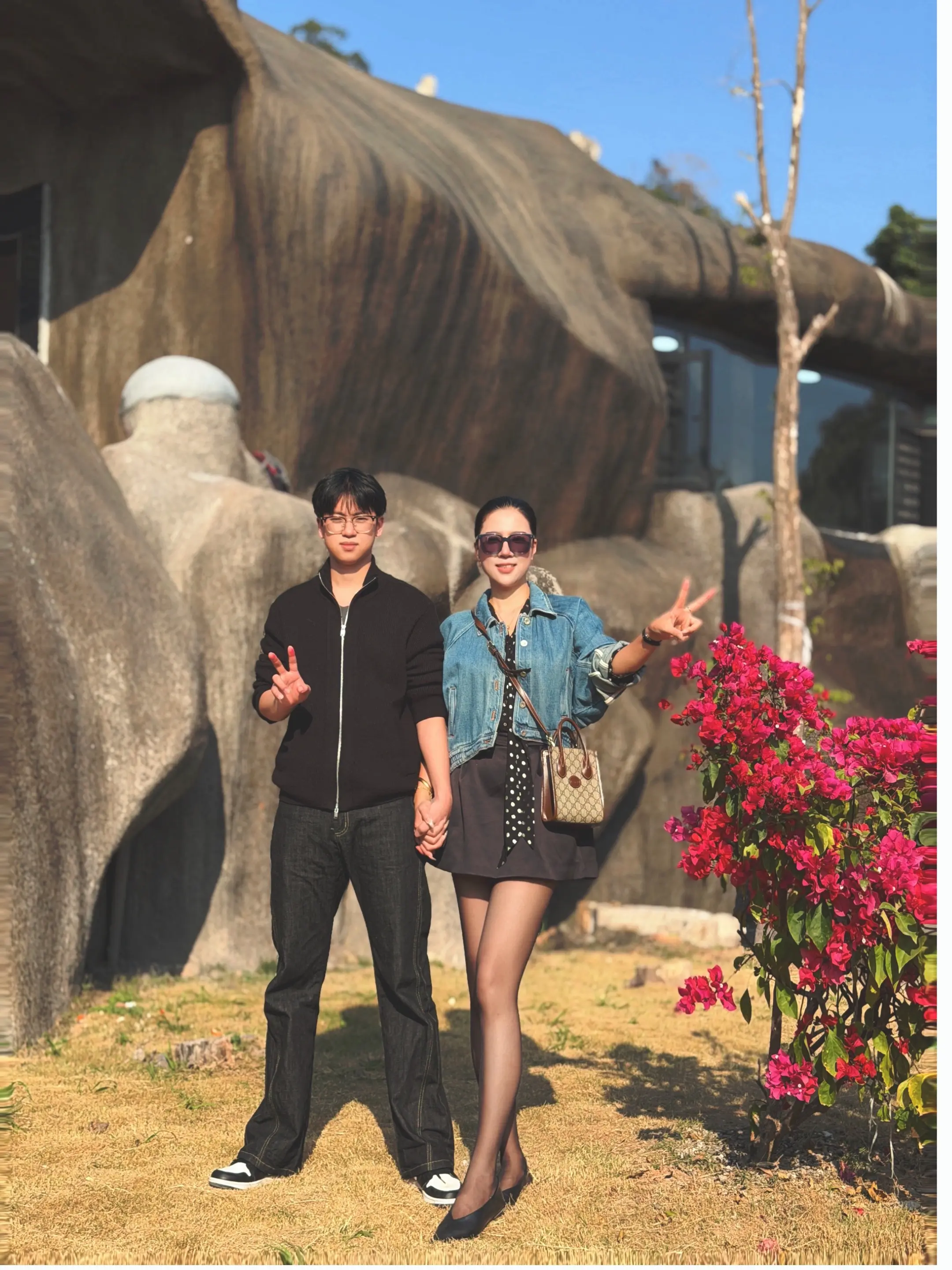 不求所有的日子里都有光，但求每一个日子里都健康。新的一年，新的起点，新...