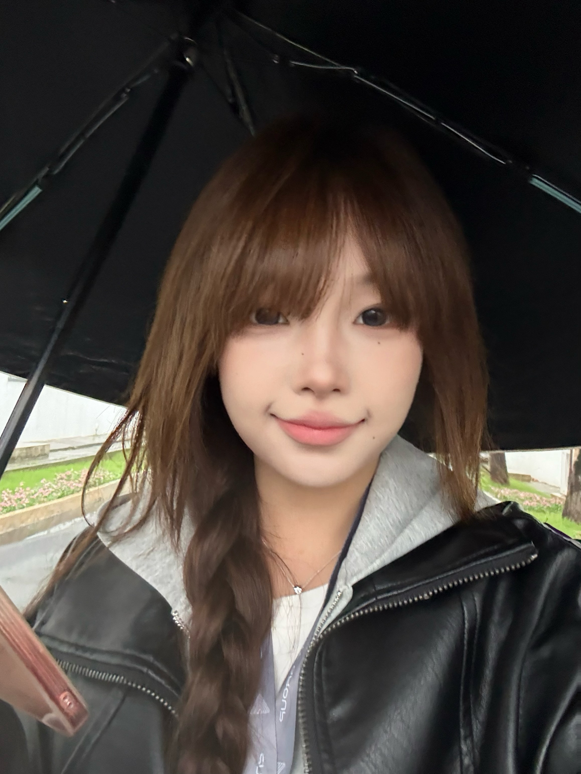 下雨天来逛个展～ ​​​