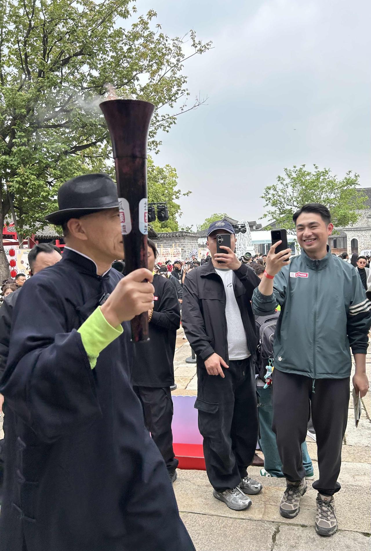 搜狐，张朝阳老师。