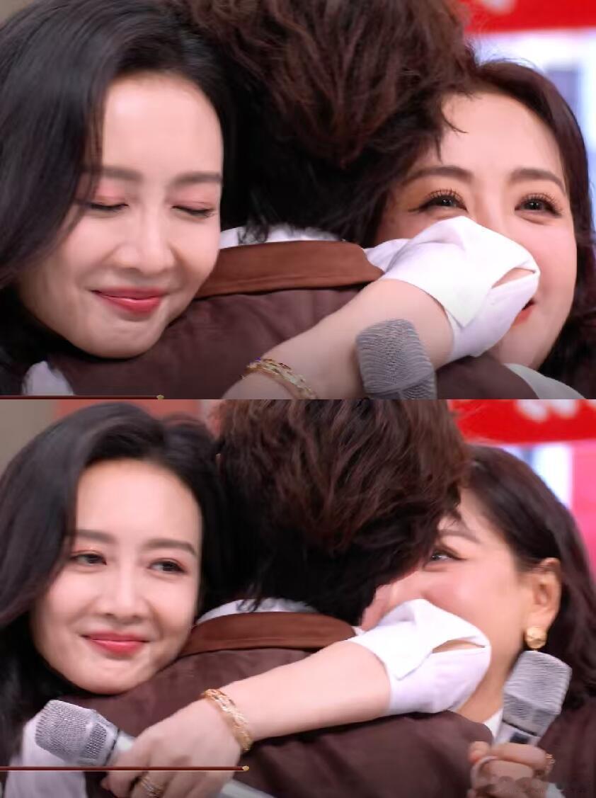 你好星期六我不会放弃给何老师找唐僧肉的何老师肩膀并不宽厚，怀抱却足够温暖昕说：希