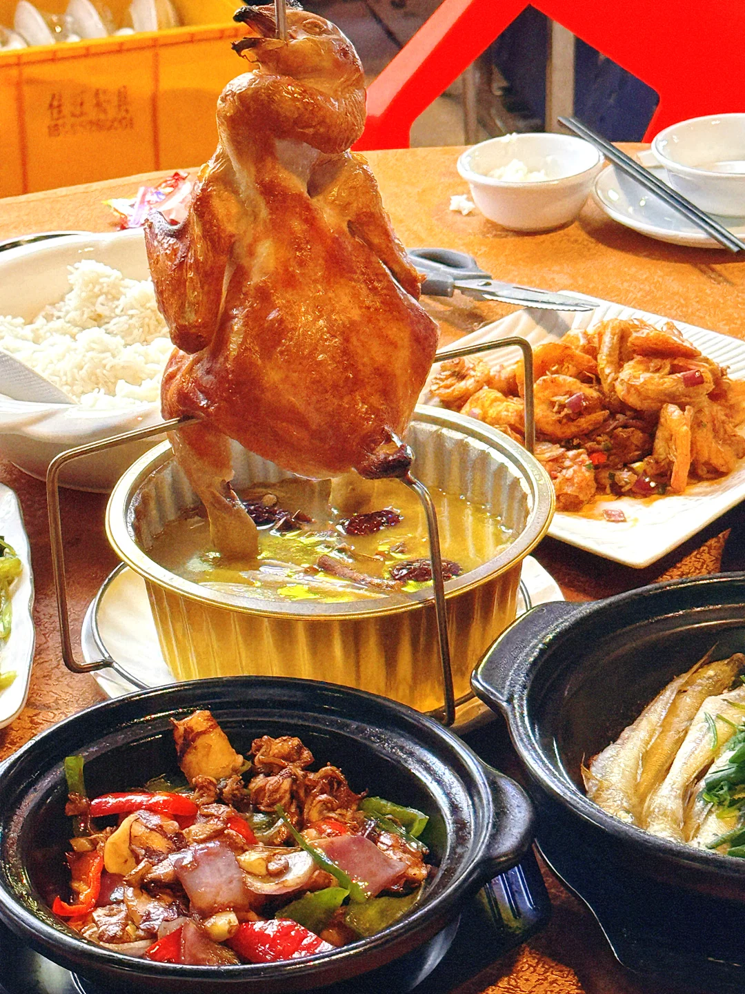 在广州！！果然还是街边大排档好吃啊🥹🥹。。。