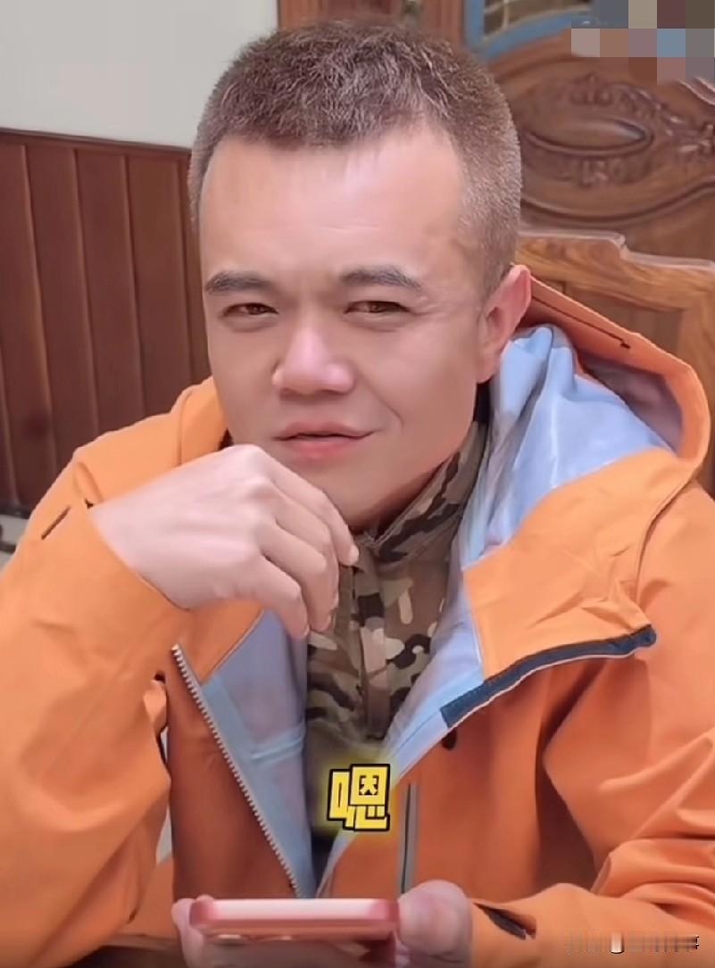 小胖给二嫂小雪表白，这话也就我二哥不在的时候说，我默默喜欢你好多年了，别让孩子听