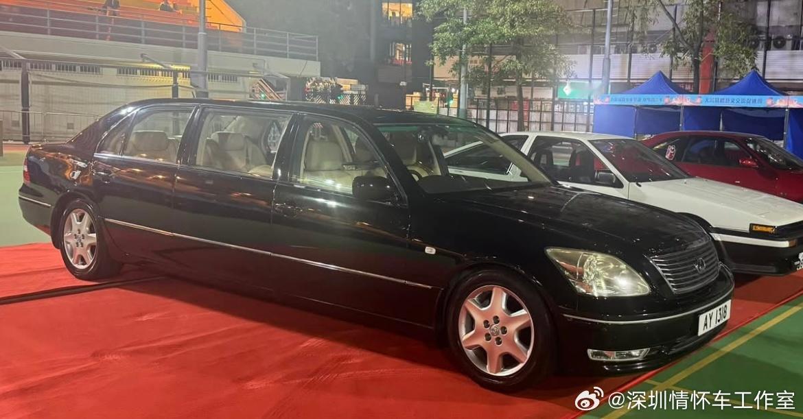 “揸得凌志，人生如意”，LS430LLL加长[允悲]还真的存在 ​​​