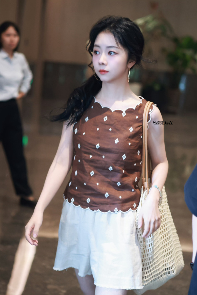 谭松韵真的冻龄女神[拜托]嫩成啥了 ​​​