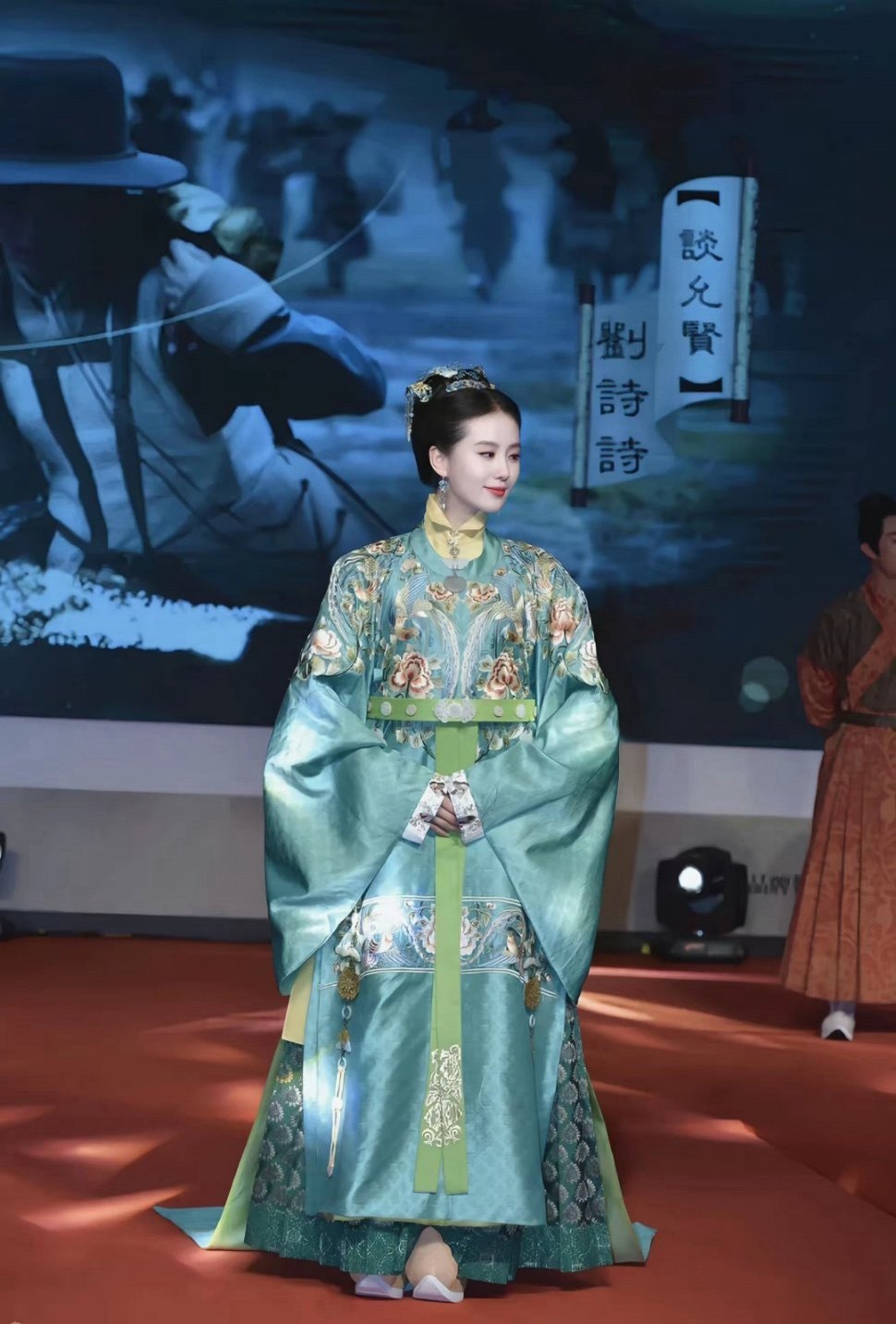 虽然近几年不少作品都在打磨明制造型，但论起经典度和完成度，还是比不过刘诗诗在《女