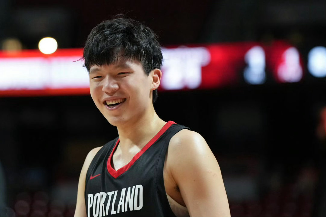 今日NBA2K27公布新赛季的球员能力值，其中杨翰森的能力值为70，与新秀赛季相