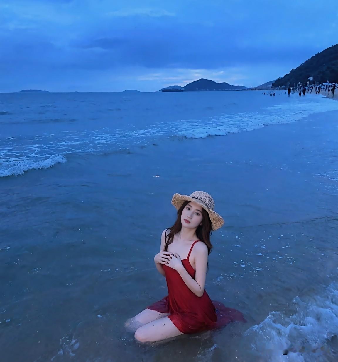 刘亦菲海边造型惊艳绝伦气质优雅性感妩媚让人眼前一亮  女明星 气质女明星