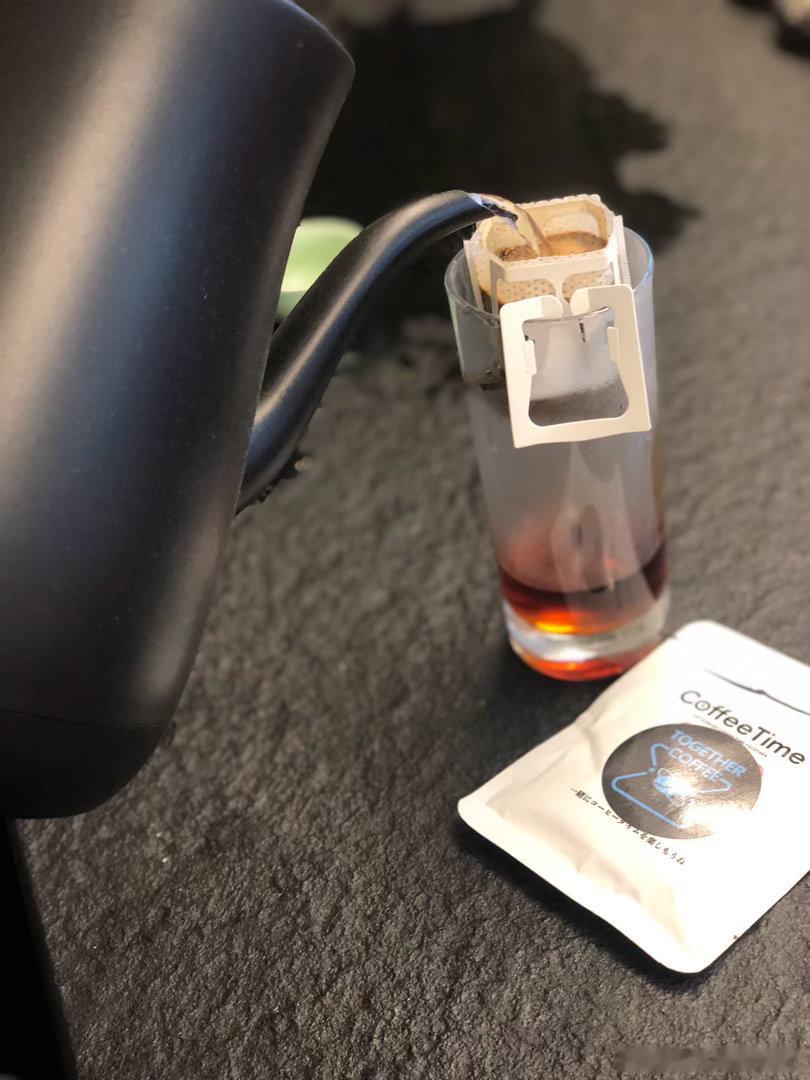 🥣酒店虽然有免费的早餐提供，但居然没有咖啡提供，我以为云南的酒店都会有咖啡☕️