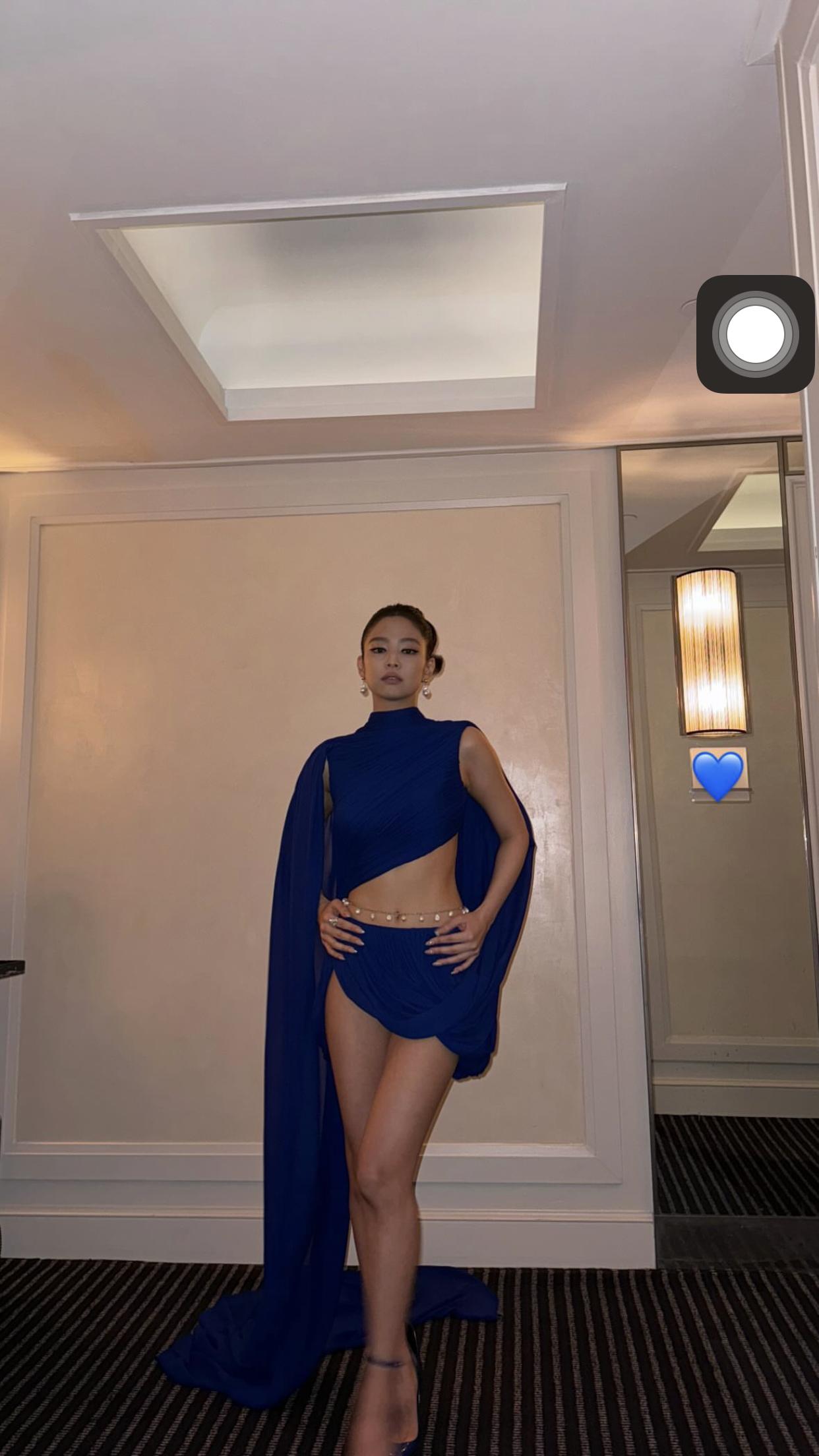 Jennie ins更新💙 ​​​