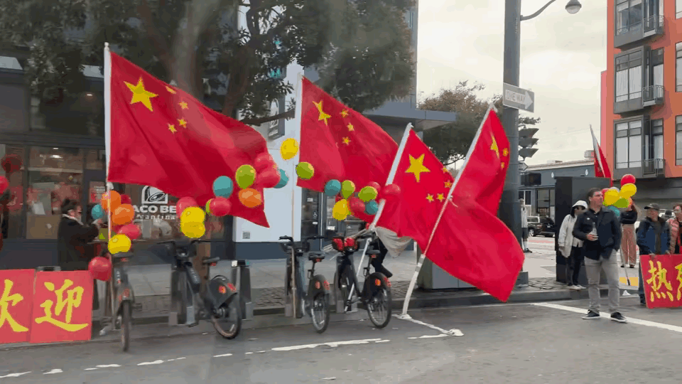 五星红旗在旧金山飘扬，旧金山成了中国的半个“主场”，我相信这是真的，海外华人华侨