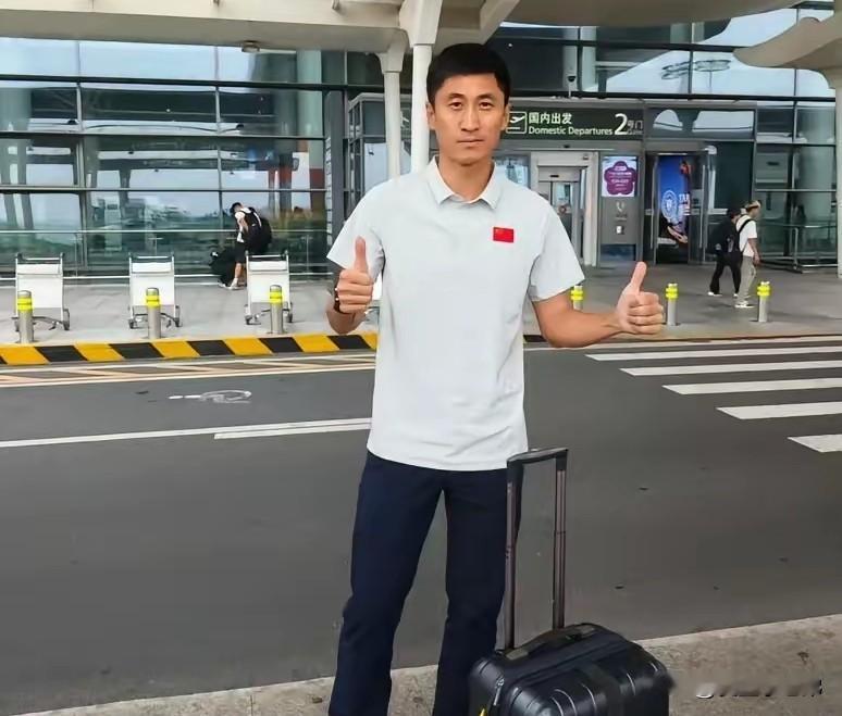 马宁出征世界杯，作为球迷给几点建议
世界杯没有中国队，但有中国裁判。
马宁很可能