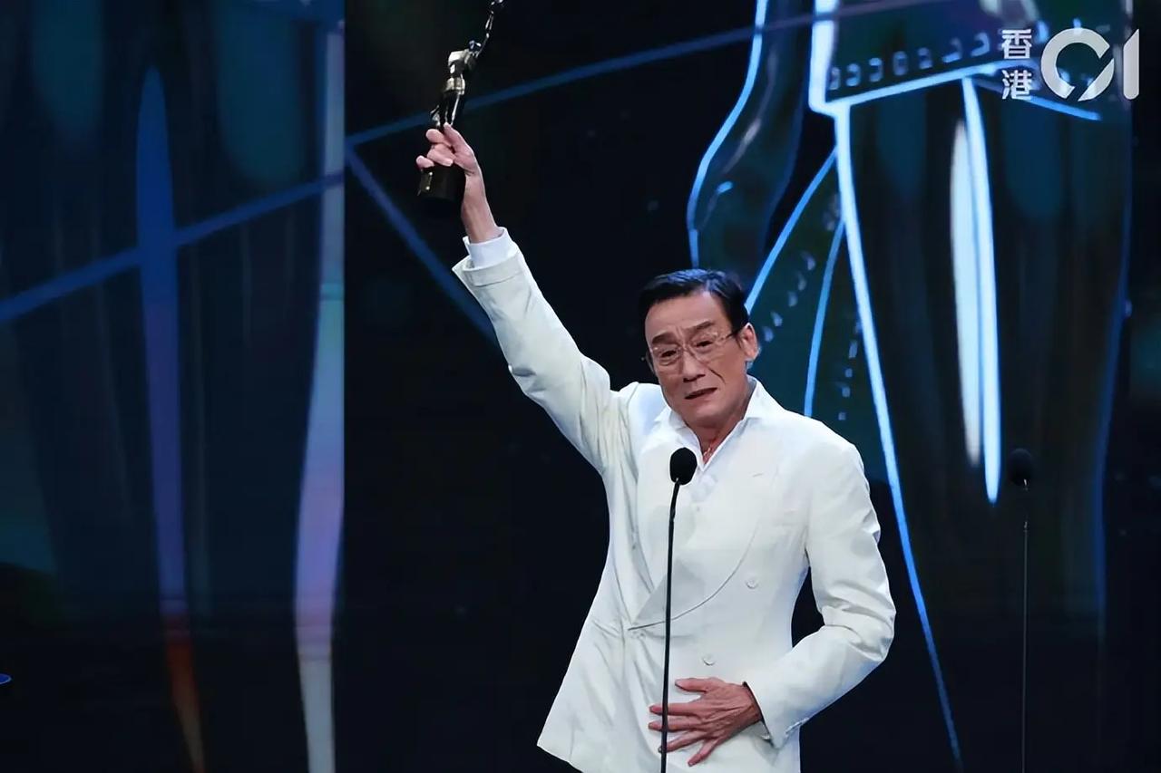 我早就预感了，梁家辉会凭借《捕风追影》再次获得影帝。果然被我说中了。在刚刚结束的