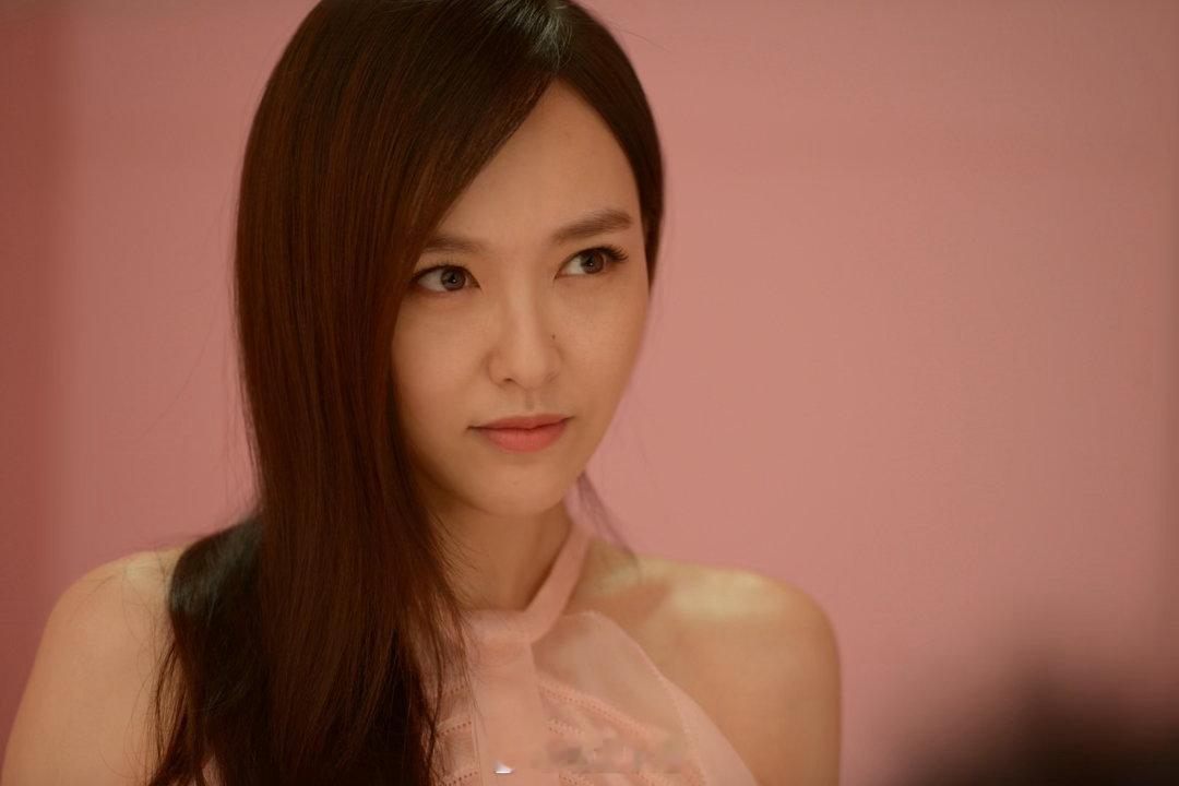 唐嫣广告拍摄图组 ​​​