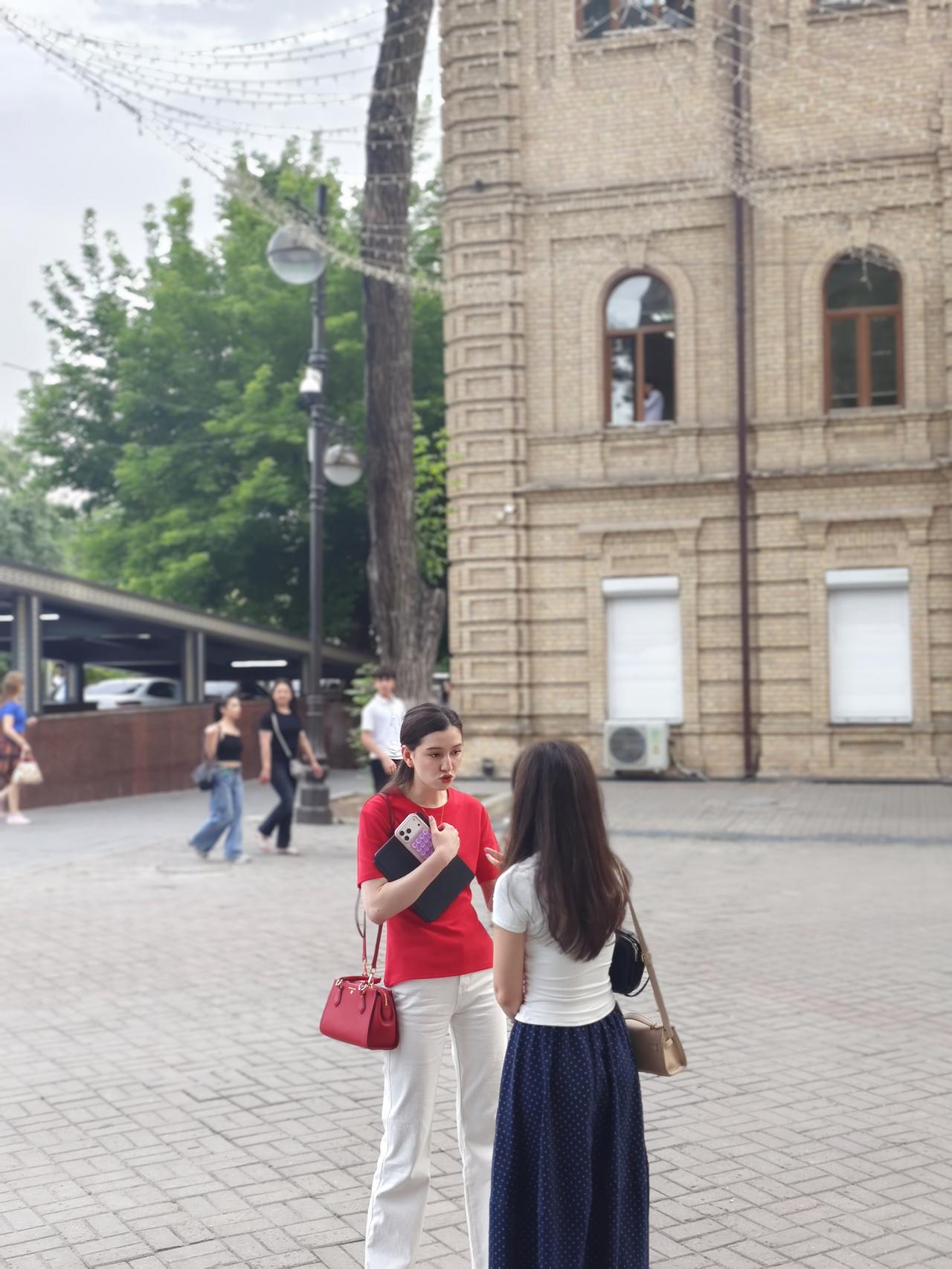 乌兹别克斯坦展会结束，这里的客户怎么样，大家应该都想知道？我就稍加保留一点告诉大