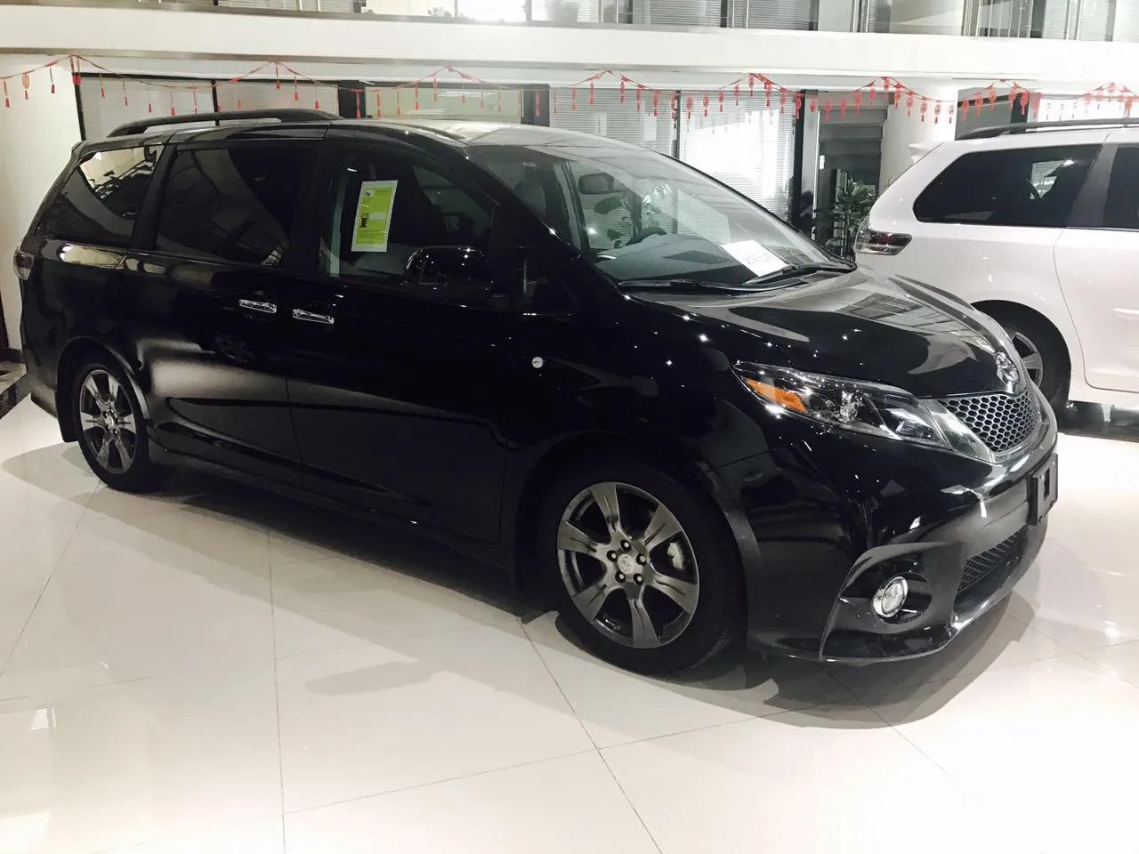 都是“SIENNA”，该怎么选？公司订购了一款黑色丰田塞那MPV，作为商务车使用