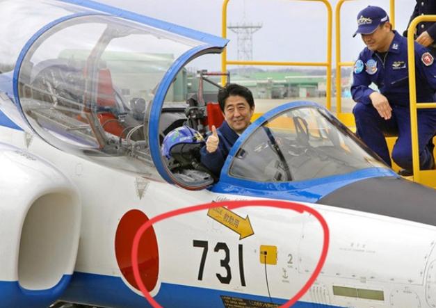 看到了吧，现在还相信他们只是随意的选择吗？其实一切都是经过精心算计的结果。
很显