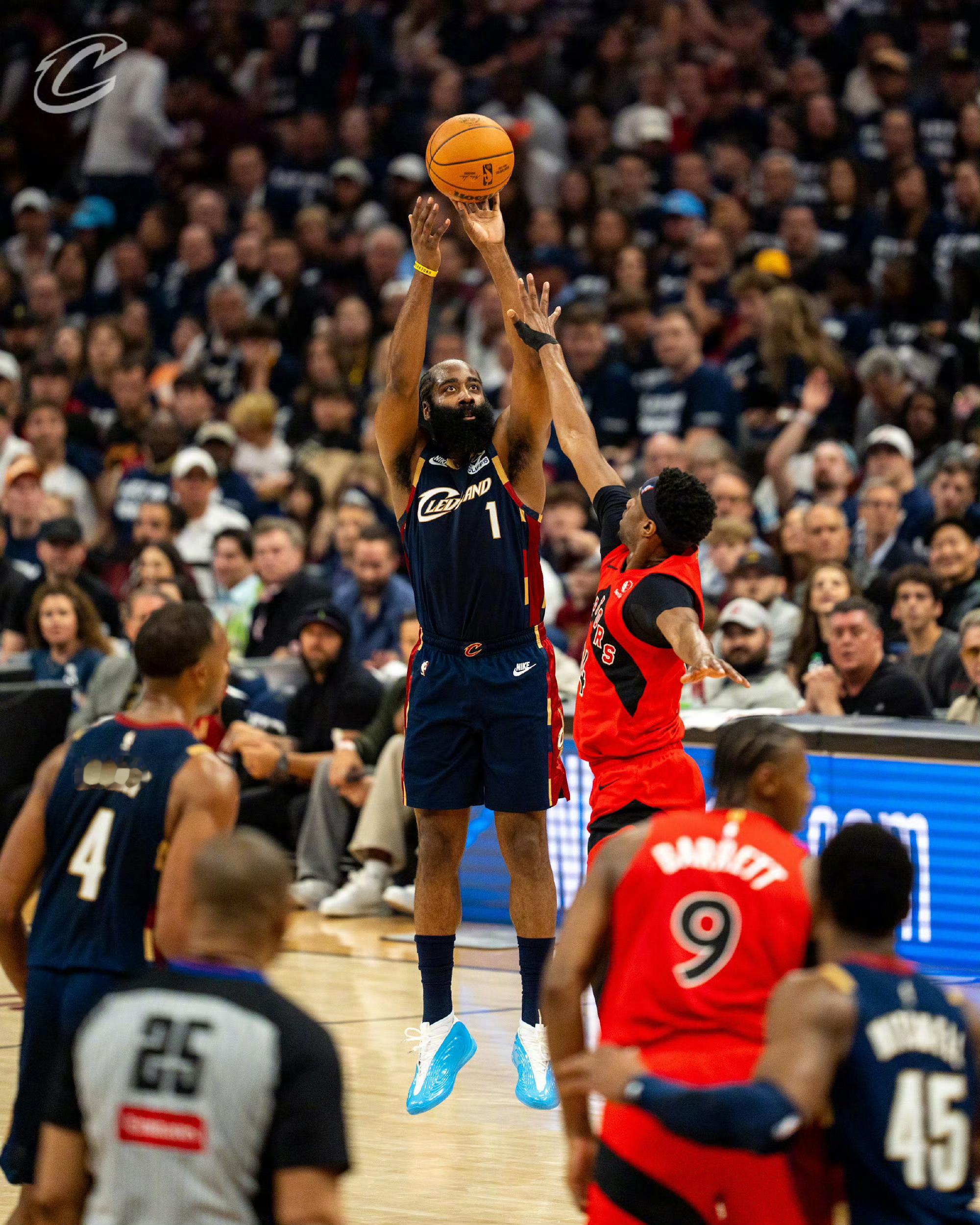 半场打完，骑士61-54猛龙！哈登10中5拿下15分6助攻