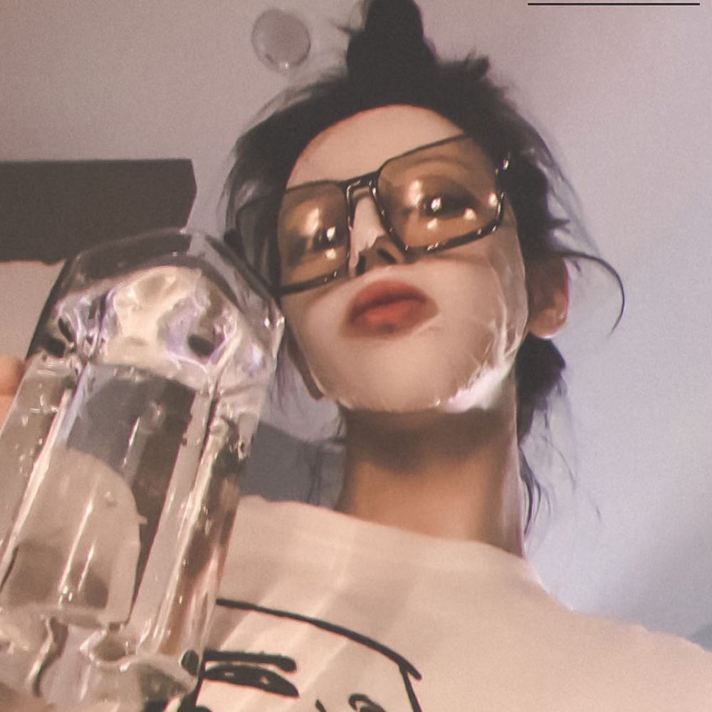 迪丽热巴[超话]迪丽热巴香辣狂欢微博派对合伙人 dlrb 迪丽热巴卫蓝 成长也许