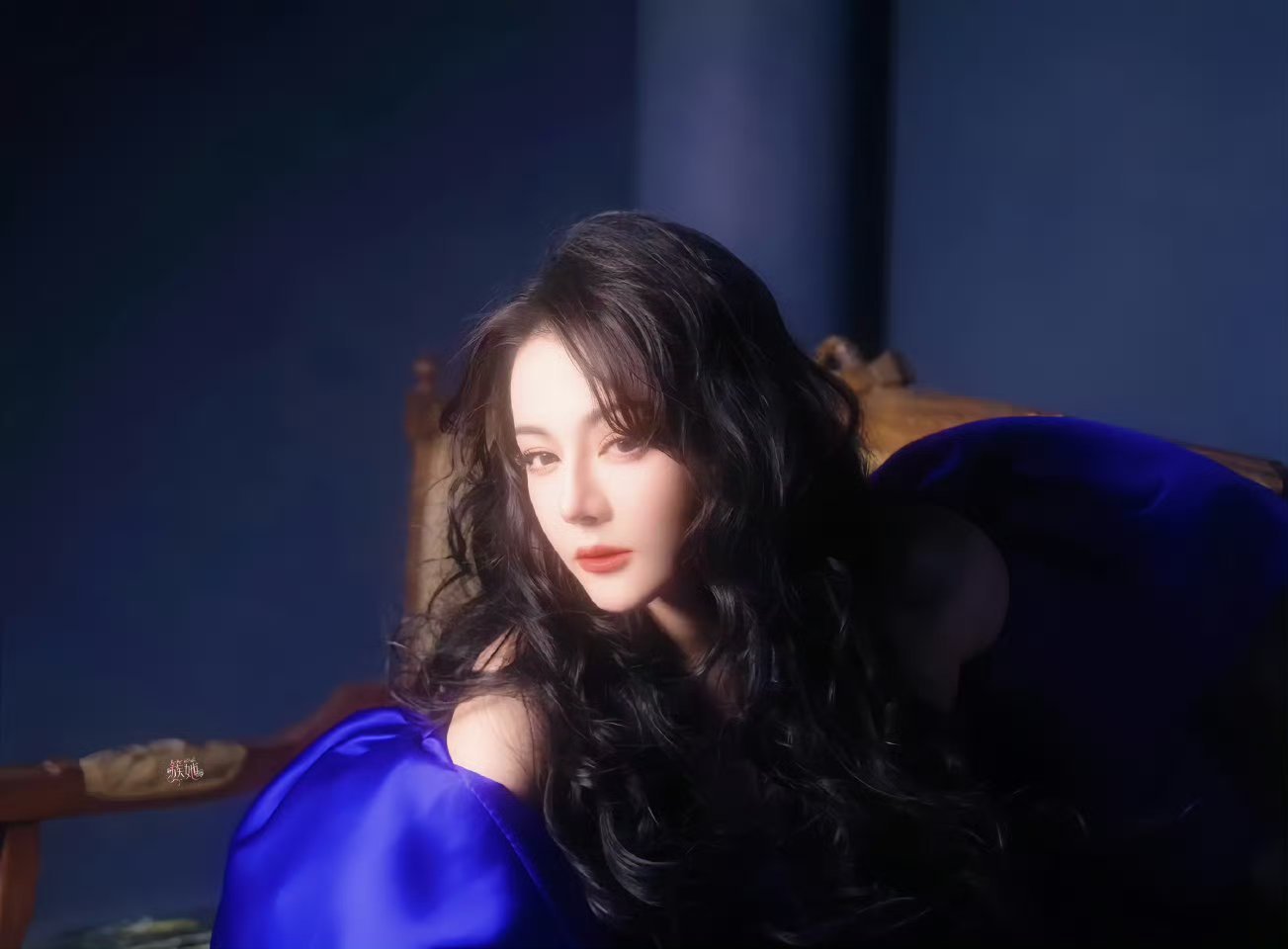 迪丽热巴给迪丽热巴的新年心意  「爱丽丝的画室」营业中 “比如你要侦查一个游戏类