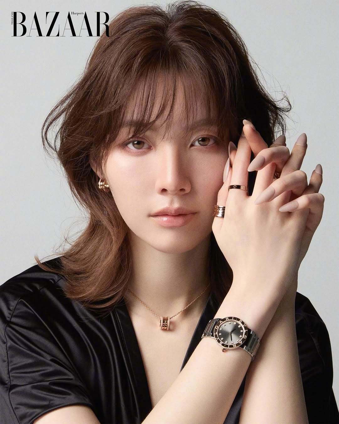 Orm Kornnaphat  泰国版时尚芭莎五月刊封面大片，佩戴BVLGARI