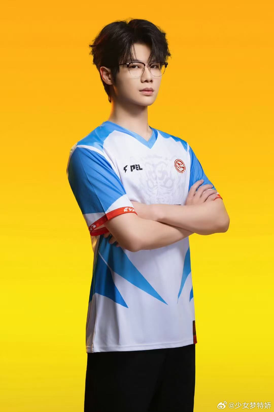 33春季赛开赛加油新赛季全新启航，愿33Svan每一次登场都状态拉满，每一场对决