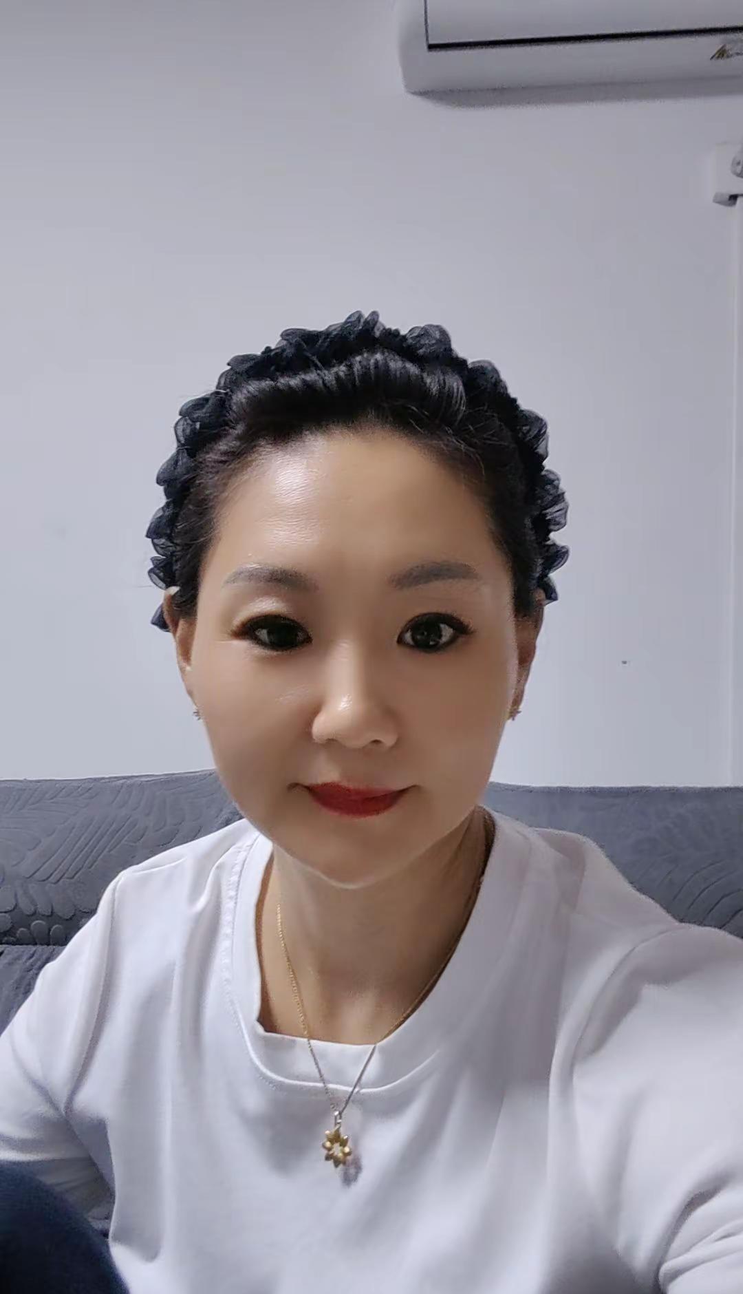 突然被这段话共情了:层次高的男人靠近你，只想为你付出、护你周全；层次低的男人靠近