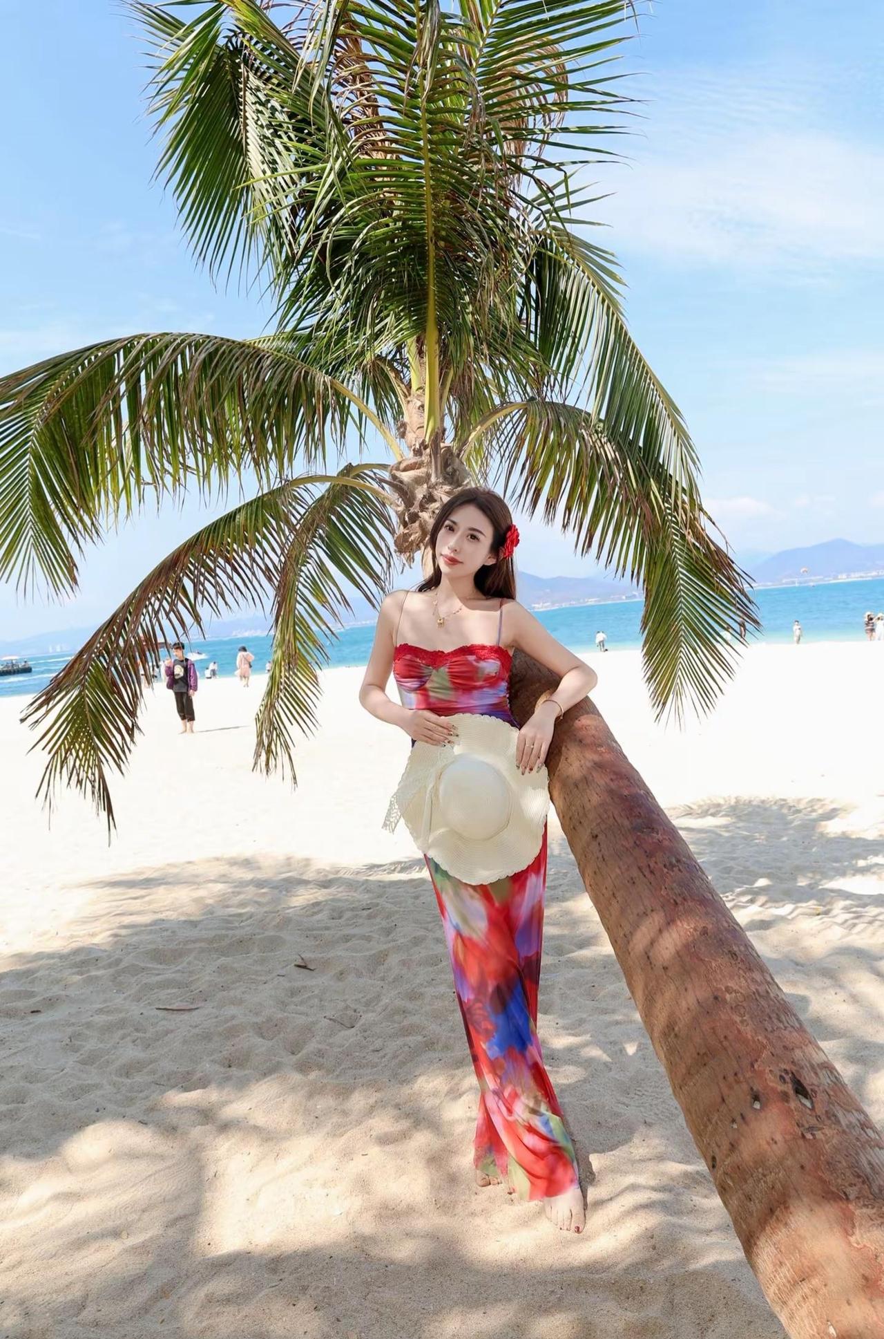 今天是三亚最有品味的女明星🌆